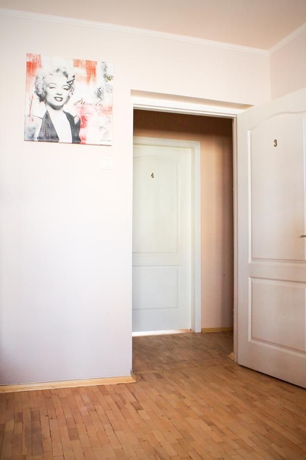 A&S Hostel Minskiy Kyiv Exterior photo