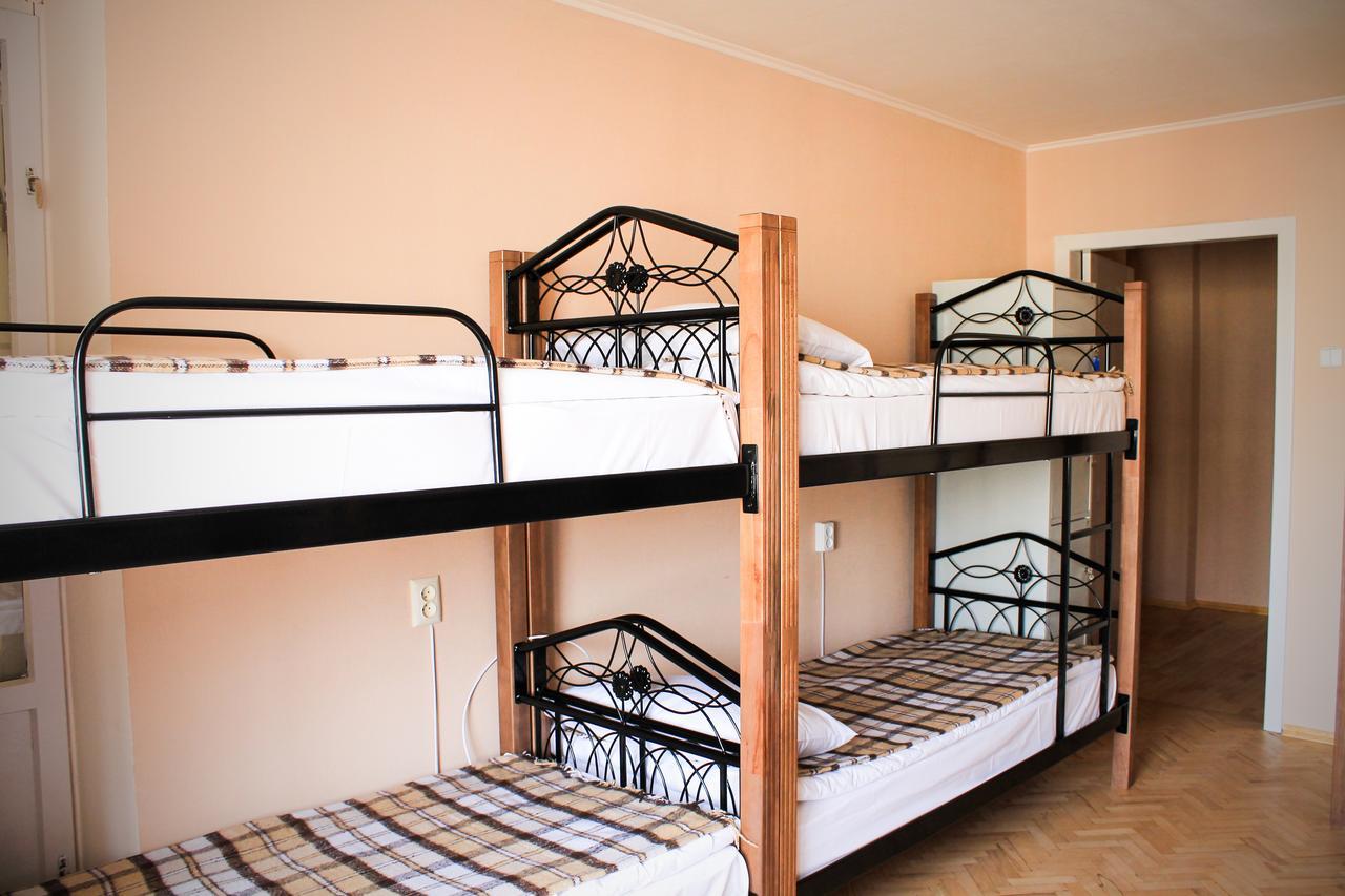 A&S Hostel Minskiy Kyiv Exterior photo