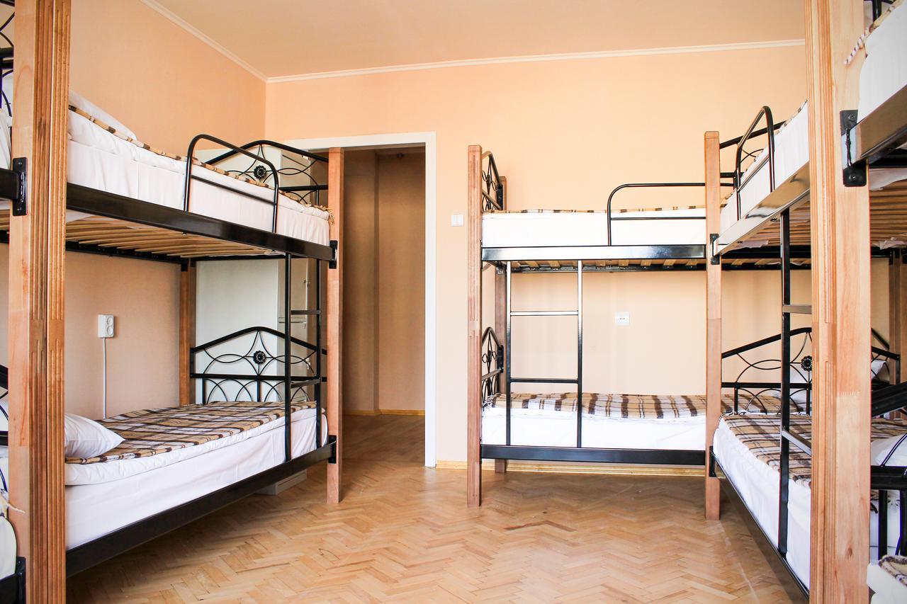 A&S Hostel Minskiy Kyiv Exterior photo